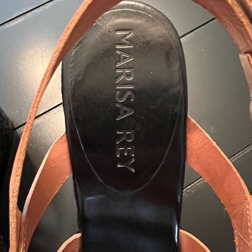 Marisa Rey Platform Sandals. - Picture 7 of 10